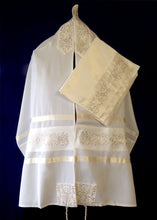 Load image into Gallery viewer, Rose Tallit Set